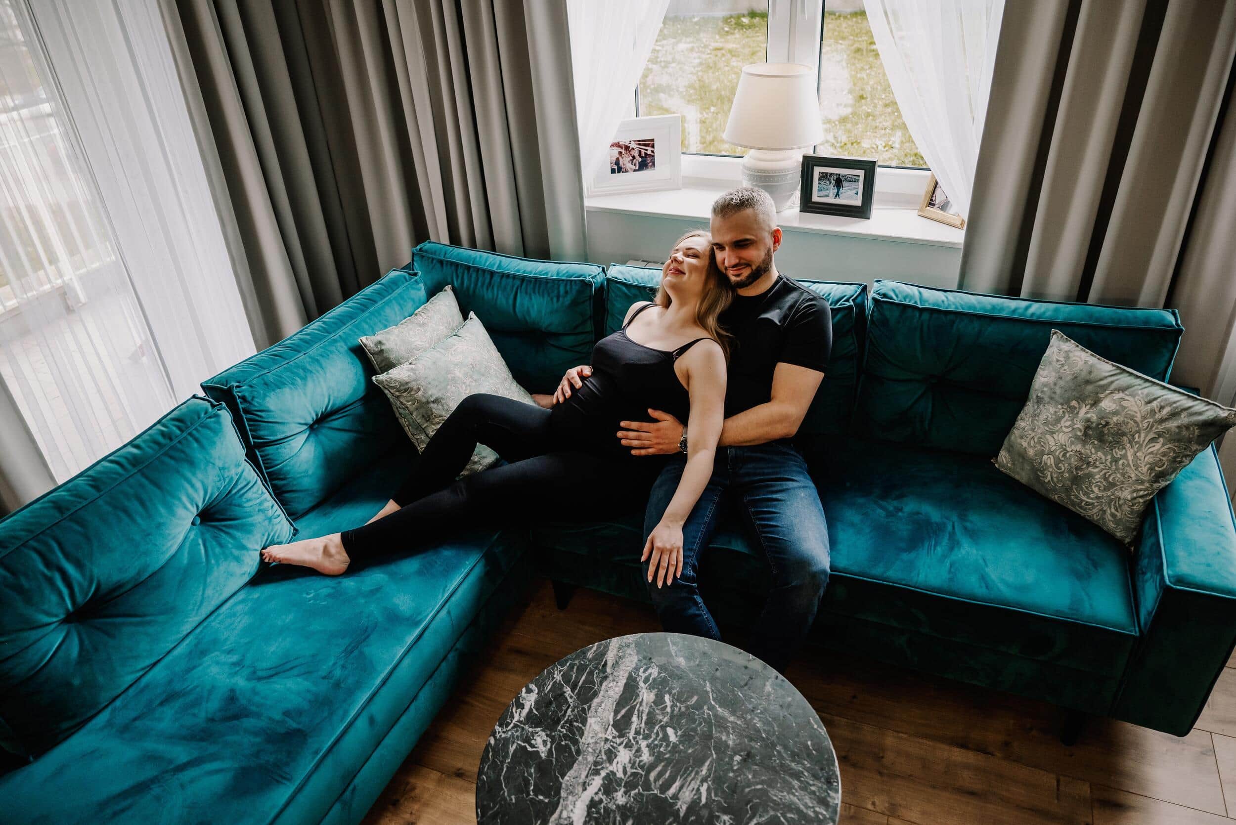 Sesja ciążowa w domu